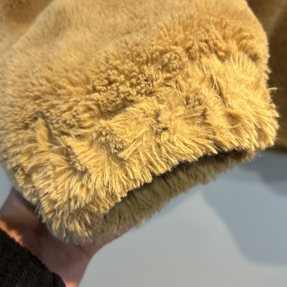 Cute and cuddly teddy jacket - Picture 3 of 4